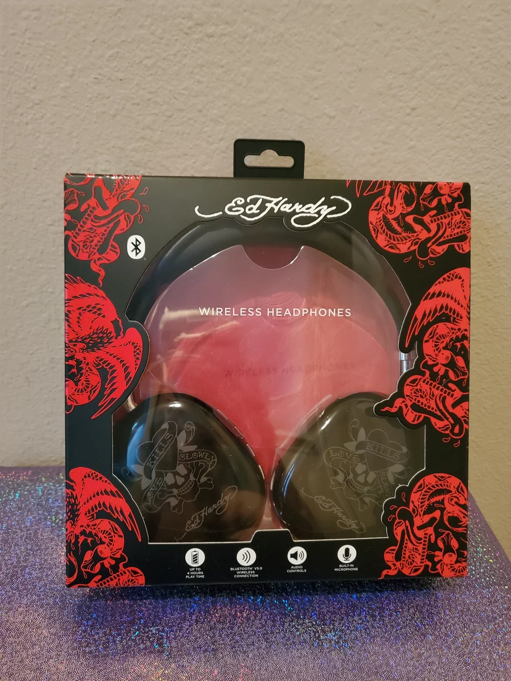 Ed Hardy Love Kills Slowly Wireless Headphones